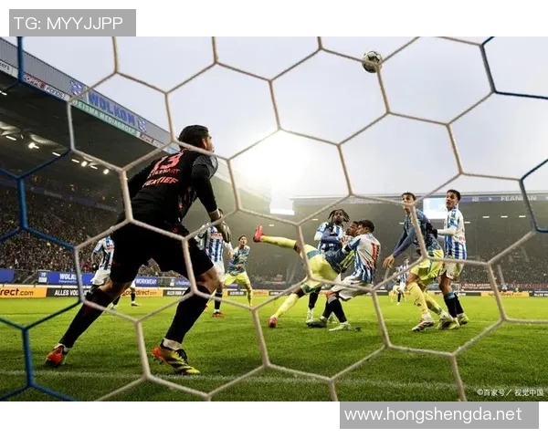 足球场上的魅力男神们让我们一起走近那些闪耀的足球明星