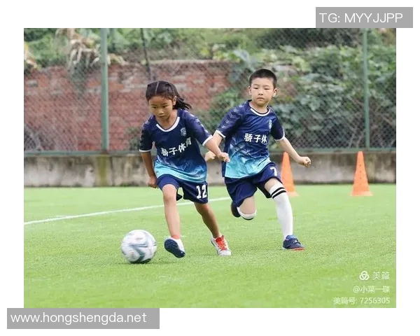 内蒙古足球明星的崛起与发展探秘，谁是草原上的足球骄子