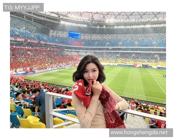 足球明星的魅力与风采展现女球迷心中的偶像形象