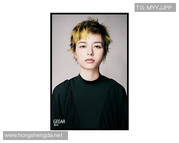 足球明星长发发型女生的时尚潮流与个性魅力解析