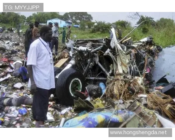 足球明星不幸坠机身亡震惊世界球迷追忆其辉煌职业生涯与人道精神 足球明星不幸坠机身亡震惊世界球迷追忆其辉煌职业生涯与人道精神